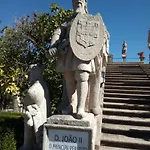 Center Апартаменты Каштелу-Бранку